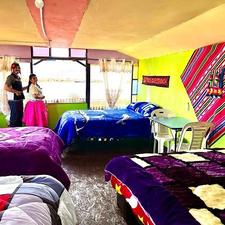 Urosfood & Titiqaqa Lodge Dış mekan fotoğraf