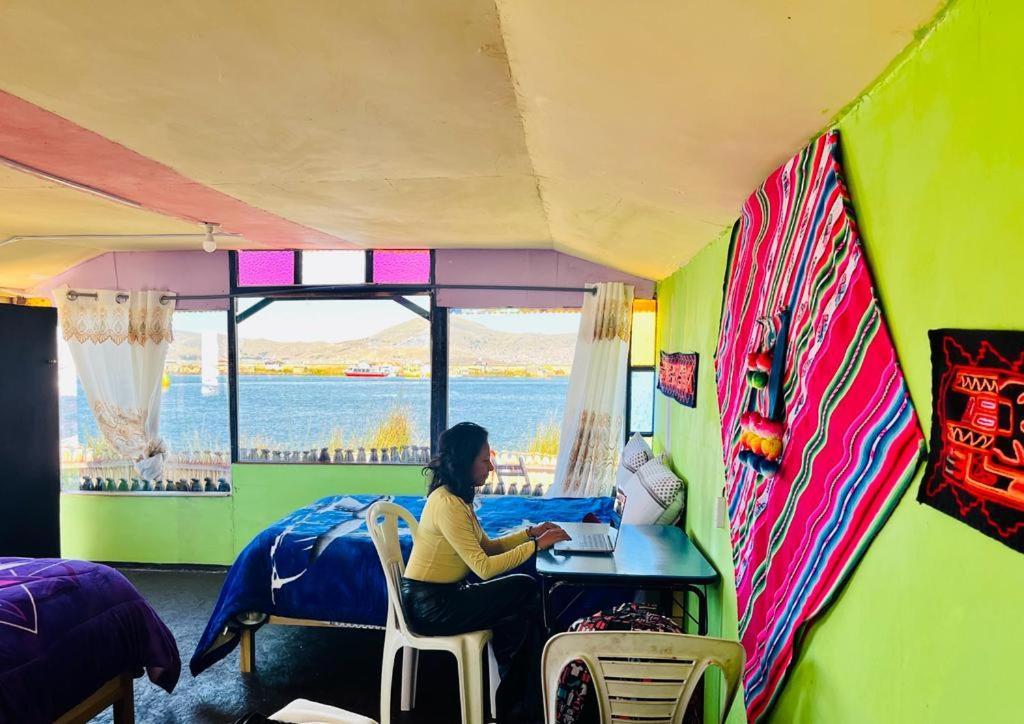Urosfood & Titiqaqa Lodge Dış mekan fotoğraf